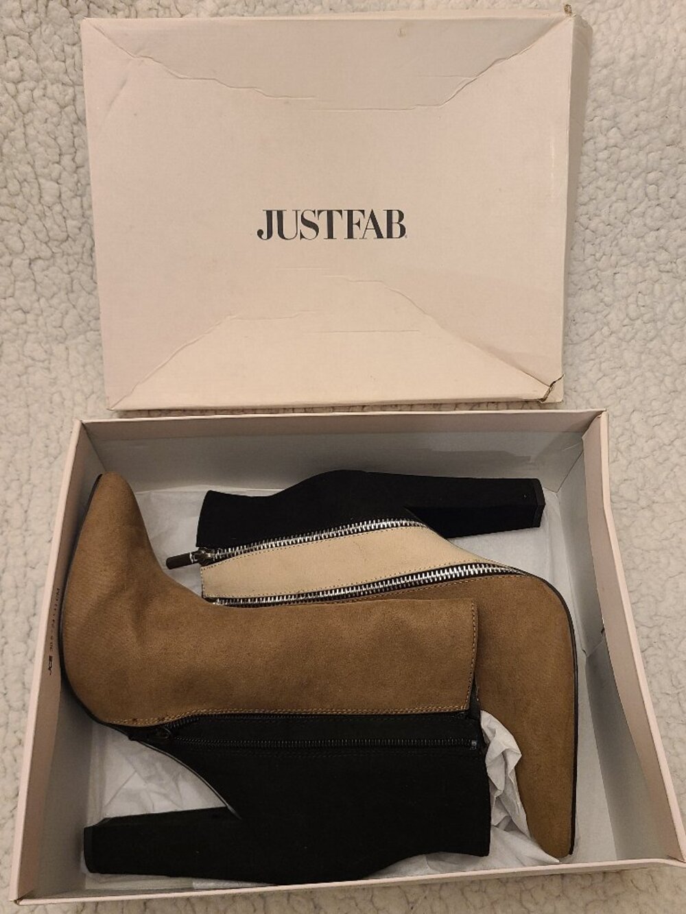Justfab Woman's 8 booties pointed toe-zip up black-brown - Picture 9 of 9
